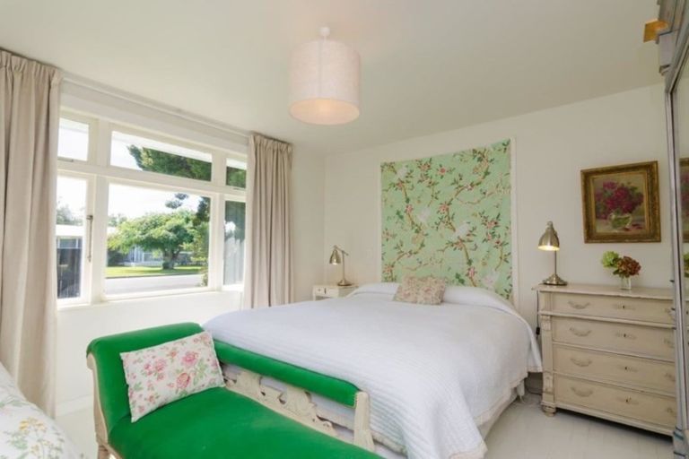 Photo of property in 10 Wood Street, Greytown, 5712