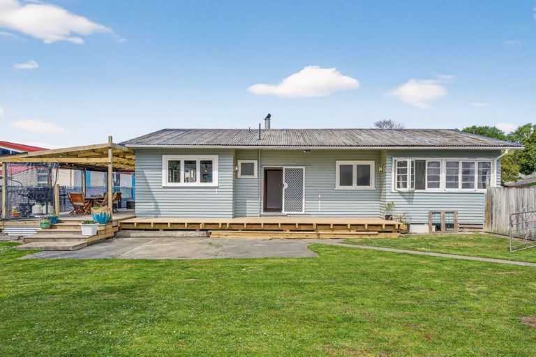 Photo of property in 1 Montrose Street, Kaiti, Gisborne, 4010