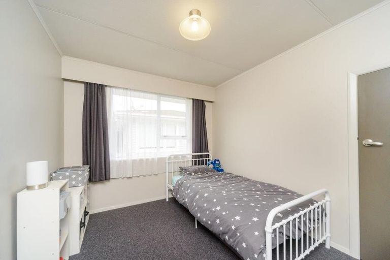 Photo of property in 44 Holdsworth Avenue, Milson, Palmerston North, 4414