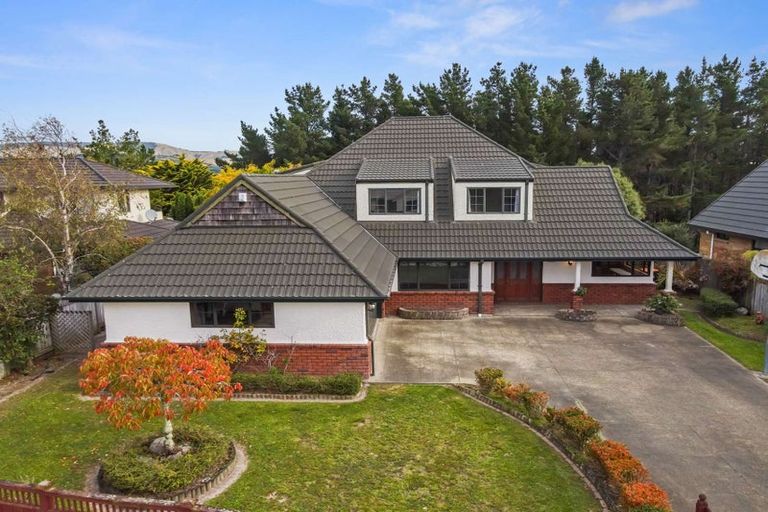 Photo of property in 116 Pacific Drive, Fitzherbert, Palmerston North, 4410