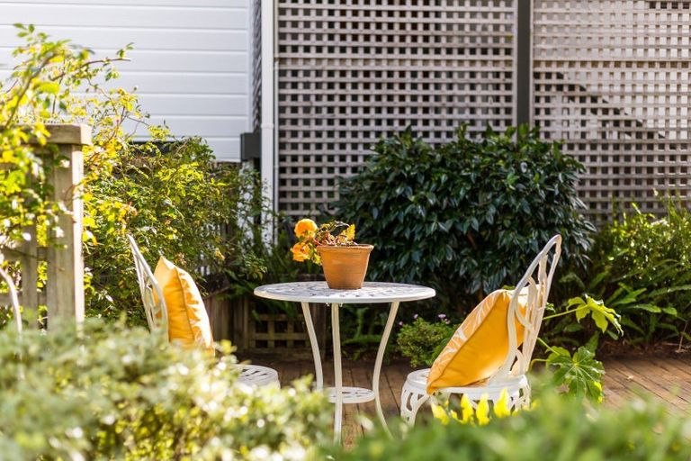 Photo of property in 30 Observatory Close, Whitby, Porirua, 5024