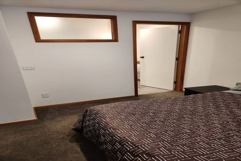 Photo of property in 34 Cannon Hill Crescent, Mount Pleasant, Christchurch, 8081