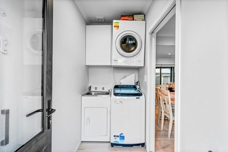 Photo of property in 92 Dominion Road, Papakura, 2110