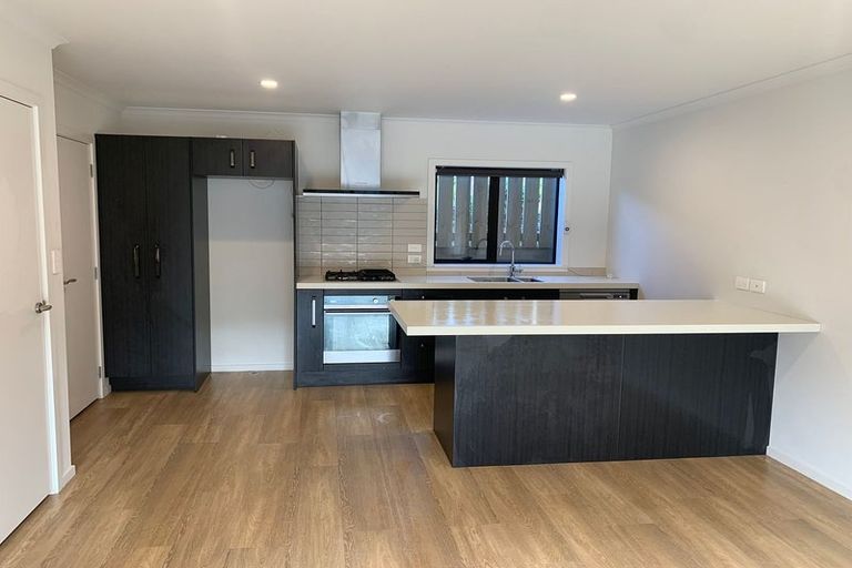 Photo of property in 9u5 Surrey Street, Tawa, Wellington, 5028