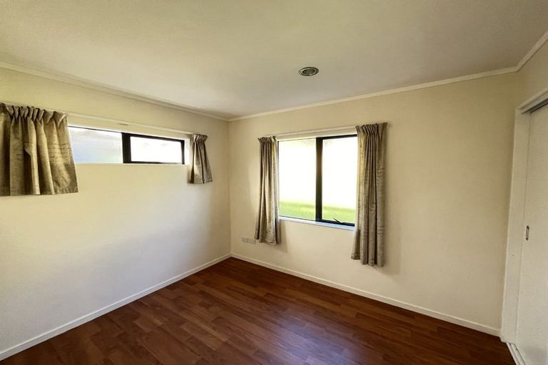 Photo of property in 23 Trinidad Road, Sunnynook, Auckland, 0620