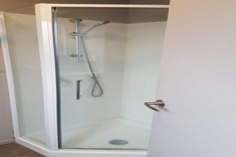 Photo of property in 26 Croydon Road, New Lynn, Auckland, 0600