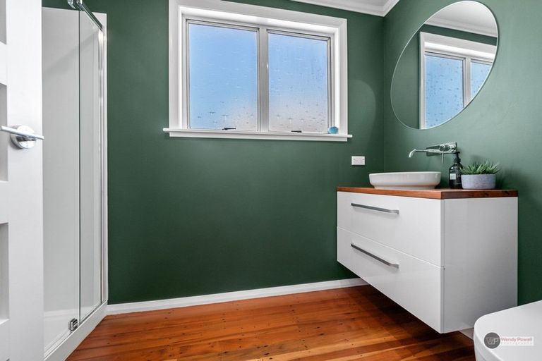 Photo of property in 94 Judd Crescent, Naenae, Lower Hutt, 5011