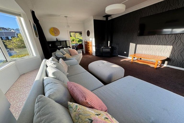 Photo of property in 9 Benares Street, Khandallah, Wellington, 6035