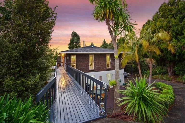 Photo of property in 83a Colwill Road, Massey, Auckland, 0614