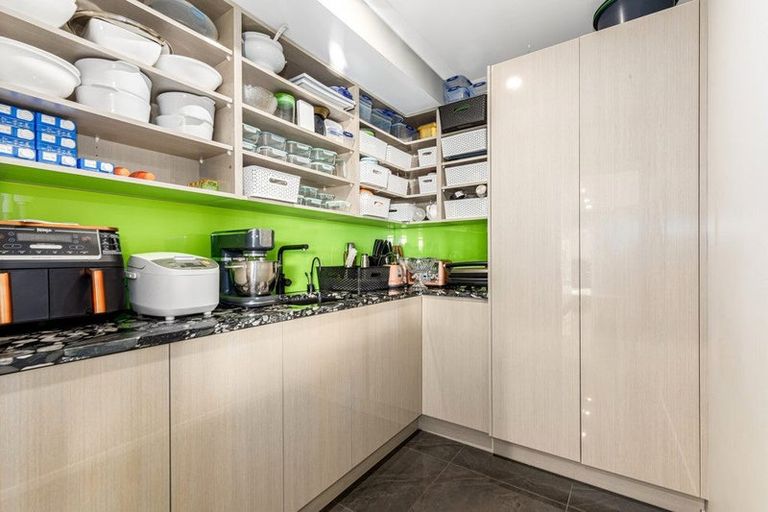 Photo of property in 10 Omaka Place, Aotea, Porirua, 5024