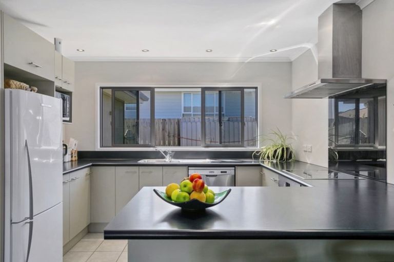 Photo of property in 15 Brompton Close, Richmond Heights, Taupo, 3330