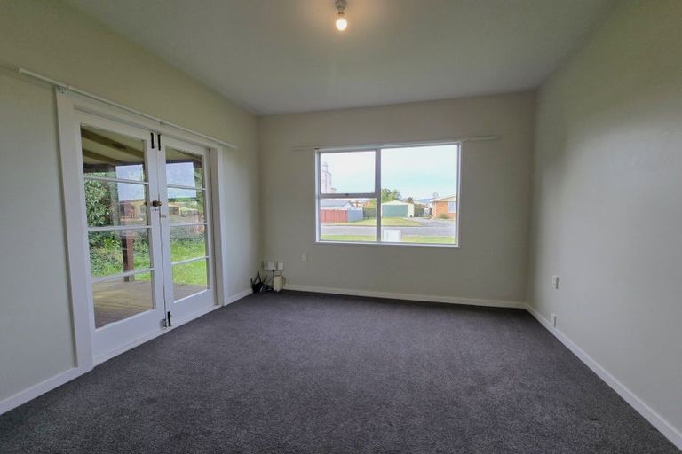 Photo of property in 19 Hoffman Street, Hokitika, 7810