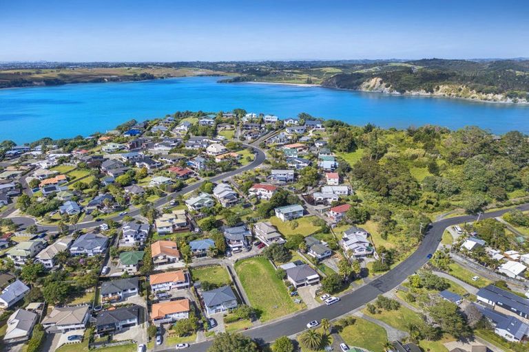 Photo of property in 47 Ferry Road, Arkles Bay, Whangaparaoa, 0932