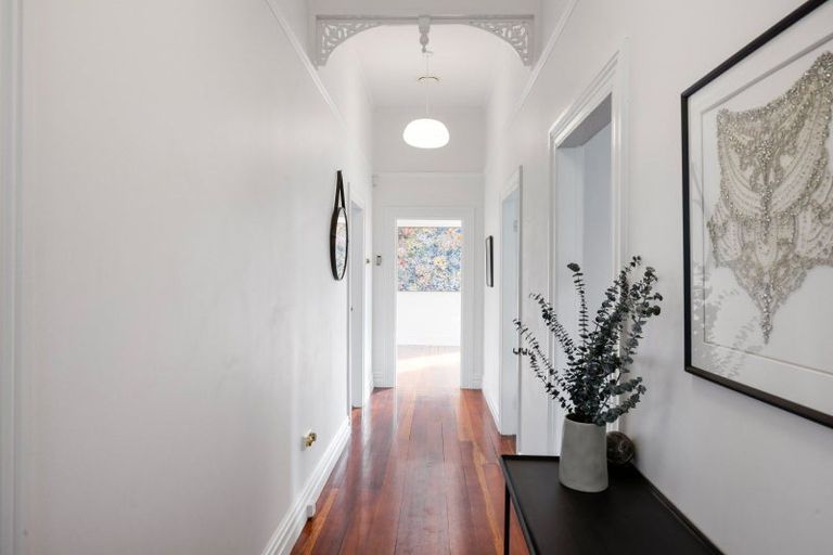 Photo of property in 31 Nixon Street, Hamilton East, Hamilton, 3216