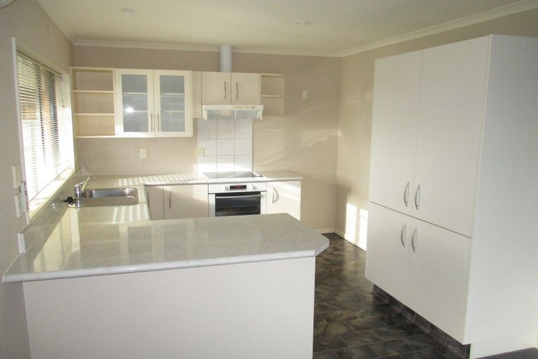 Photo of property in 38 Parnell Heights Drive, Kelvin Grove, Palmerston North, 4414