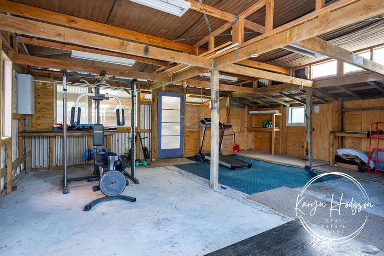 Photo of property in 103 Hurndall Street East, Maungaturoto, 0520