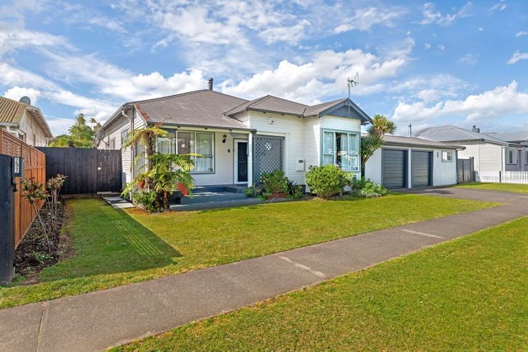 Photo of property in 297 Kahutia Street, Gisborne, 4010