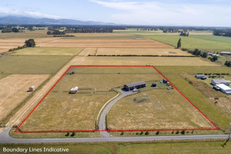 Photo of property in 90 Settlement Road, Morison Bush, Greytown, 5794
