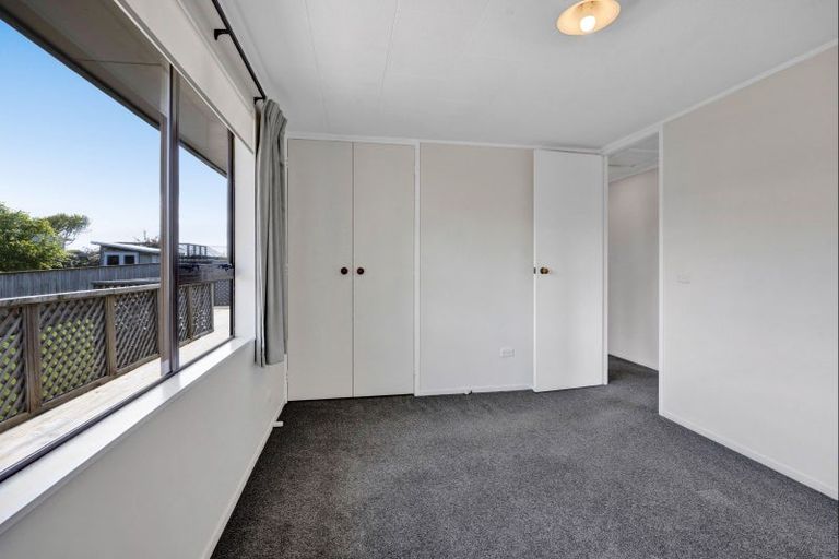 Photo of property in 10 Aratapu Street, Waitara, 4320