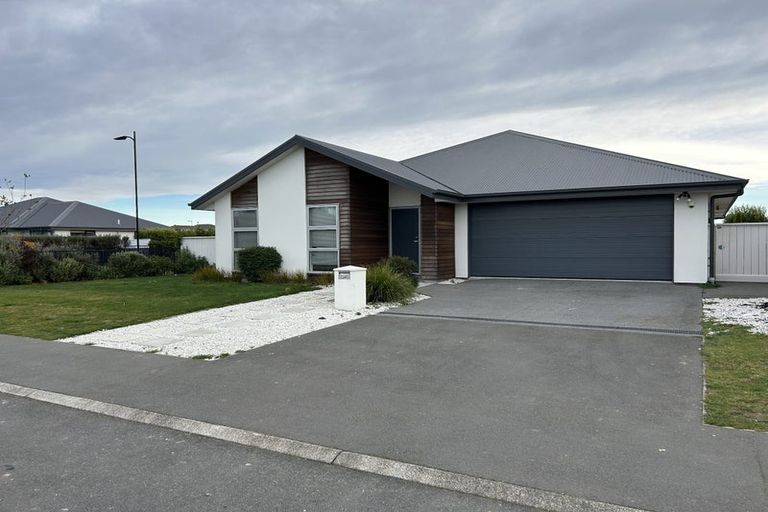 Photo of property in 24 Burnham School Road, Rolleston, 7614