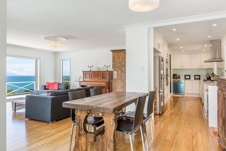 Photo of property in 117 Pacific Parade, Army Bay, Whangaparaoa, 0930