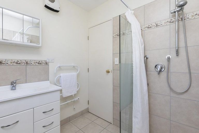 Photo of property in 13/13 Sylvan Street, Hillmorton, Christchurch, 8024