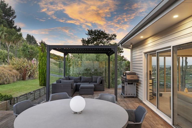 Photo of property in 333 Worsleys Road, Cracroft, Christchurch, 8022