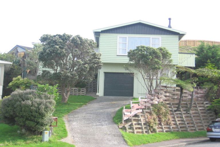 Photo of property in 11 Glenamoy Crescent, Johnsonville, Wellington, 6037