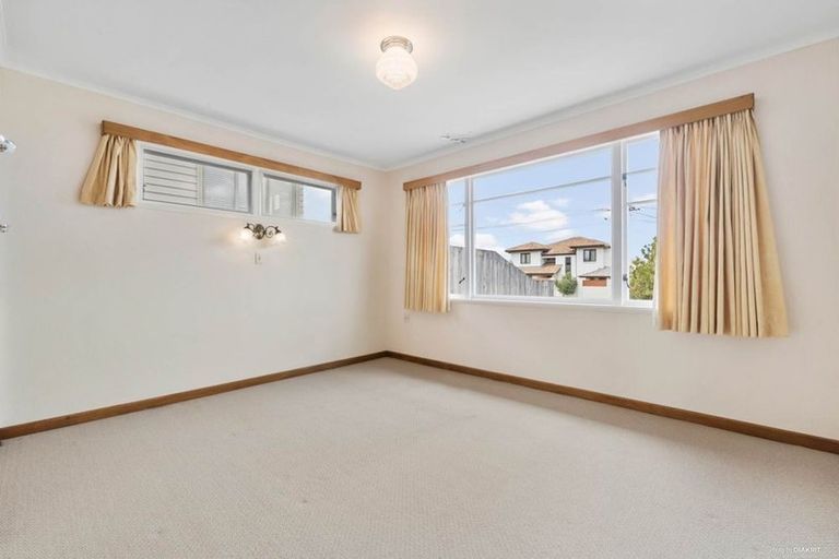 Photo of property in 1/5 Richard Avenue, Bucklands Beach, Auckland, 2014