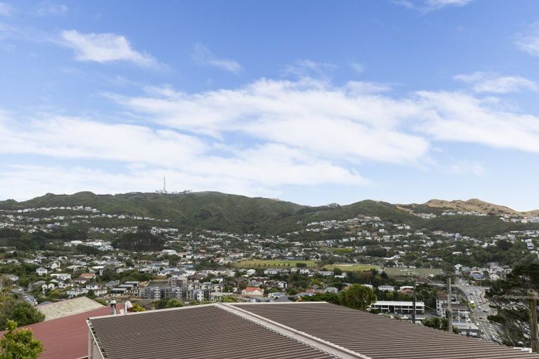 Photo of property in 5 Barrie Street, Johnsonville, Wellington, 6037