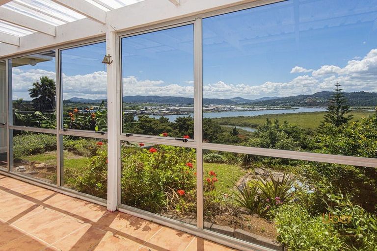 Photo of property in 50 George Point Road, Onerahi, Whangarei, 0110