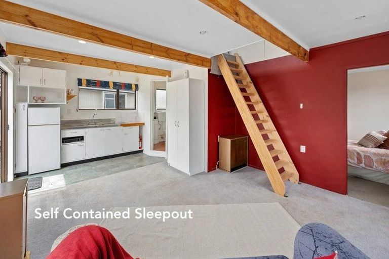 Photo of property in 25 Kanawa Street, Waikanae, 5036