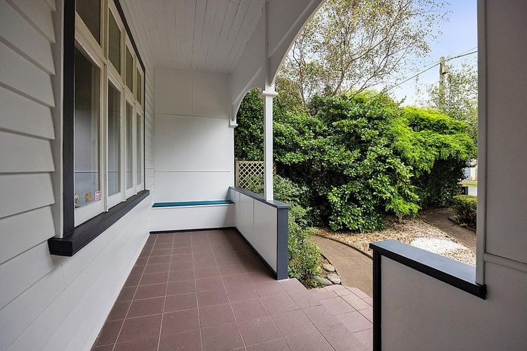 Photo of property in 2 Morrissey Street, Hawera, 4610