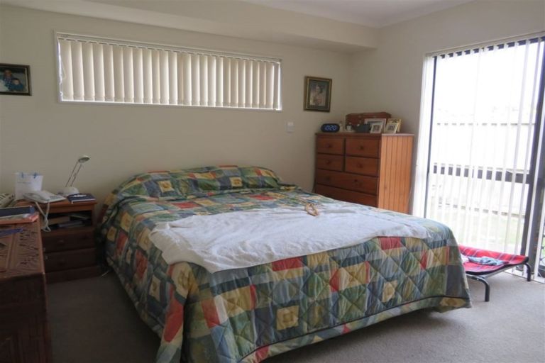 Photo of property in Rangeview Villas, 69/9 Fuller Close, Levin, 5510