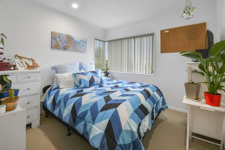 Photo of property in 1 Amarillo Place, Manurewa, Auckland, 2105