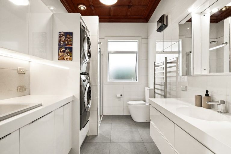 Photo of property in 64 Harbour Terrace, Careys Bay, Port Chalmers, 9023