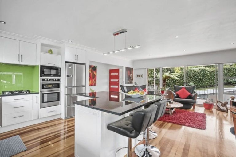 Photo of property in 19 Merchant Avenue, Te Atatu South, Auckland, 0610