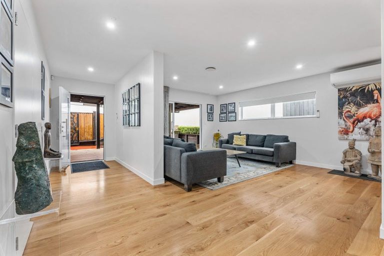 Photo of property in 187a Wallace Road, Mangere Bridge, Auckland, 2022
