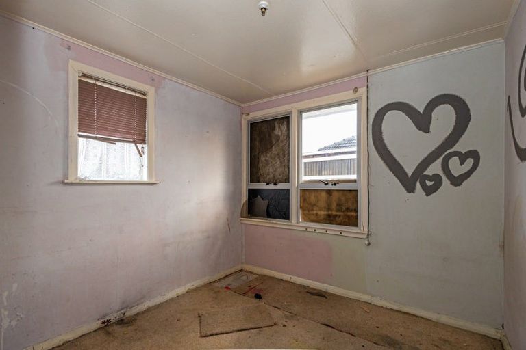 Photo of property in 10 Bristol Crescent, Roslyn, Palmerston North, 4414