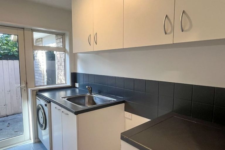 Photo of property in 30 Wrights Road, Addington, Christchurch, 8024