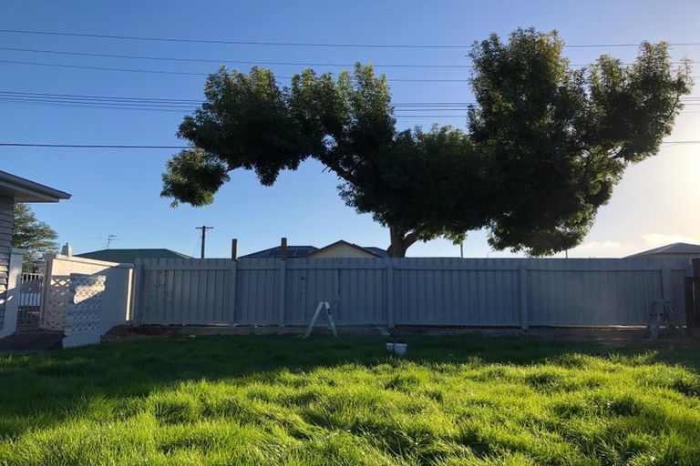 Photo of property in 12 Merton Street, Trentham, Upper Hutt, 5018