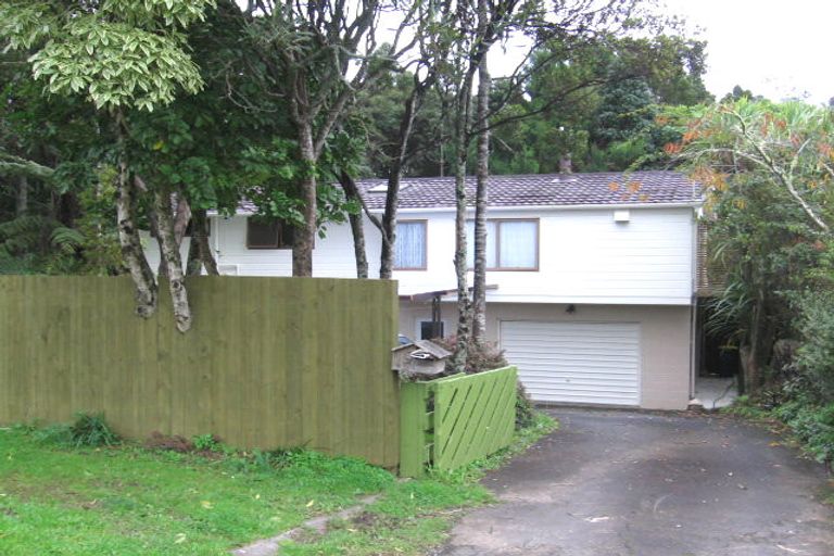 Photo of property in 19 Tane Road, Laingholm, Auckland, 0604