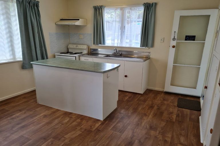 Photo of property in 9 Fraser Avenue, Johnsonville, Wellington, 6037