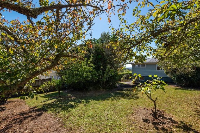 Photo of property in 24 Speedy Crescent, Hillcrest, Auckland, 0627