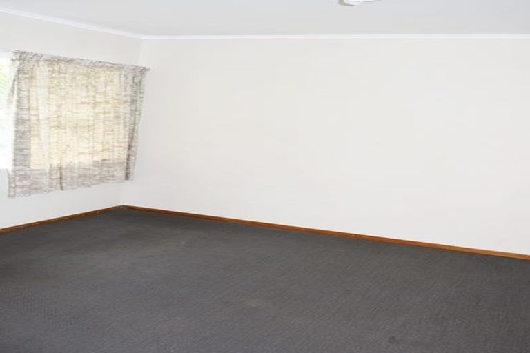 Photo of property in 1/265 Massey Road, Mangere East, Auckland, 2024