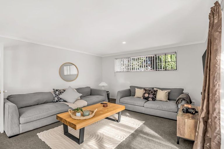 Photo of property in 64 Karnak Crescent, Russley, Christchurch, 8042