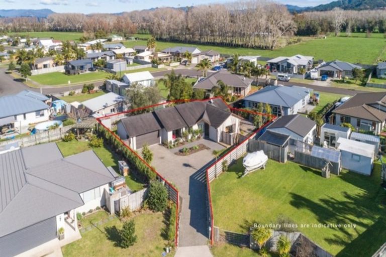 Photo of property in 9 Dotterel Place, Whitianga, 3510