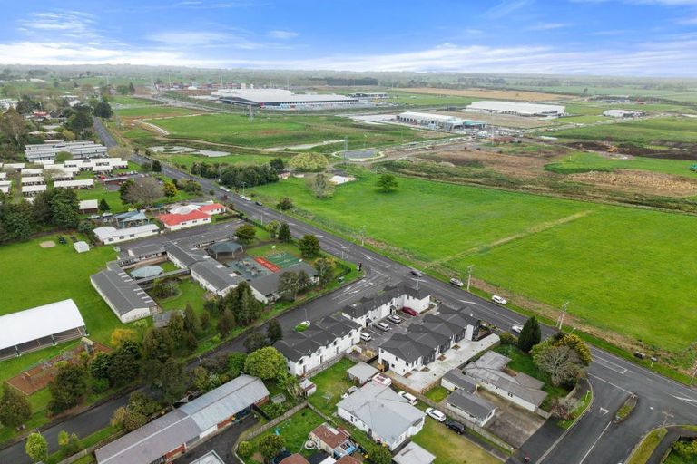 Photo of property in 2/135 Silverdale Road, Hillcrest, Hamilton, 3216