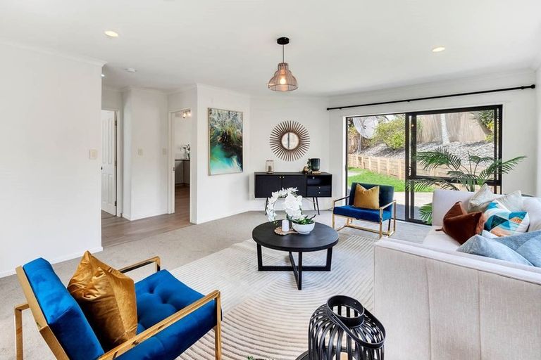 Photo of property in 47 Fleetwood Drive, Henderson, Auckland, 0612