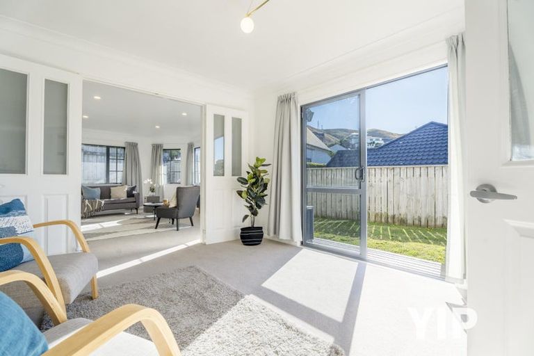 Photo of property in 17 Claverton Grove, Churton Park, Wellington, 6037